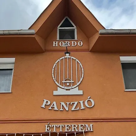 Bed and breakfast 4 Hordó - Panzió és étterem
