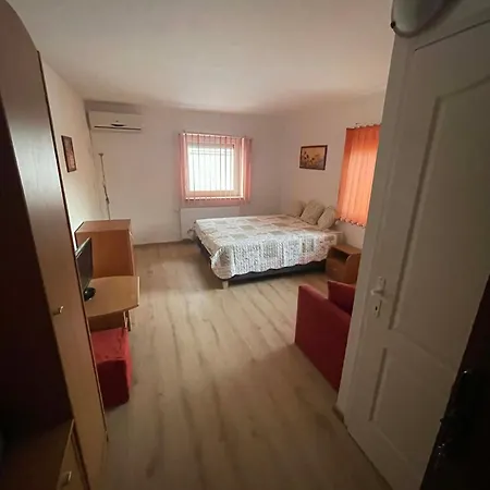 4 Hordó - Panzió és étterem 3* Komárom