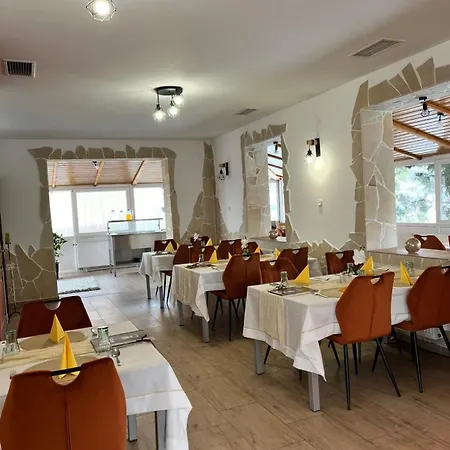 4 Hordó - Panzió és étterem 3*