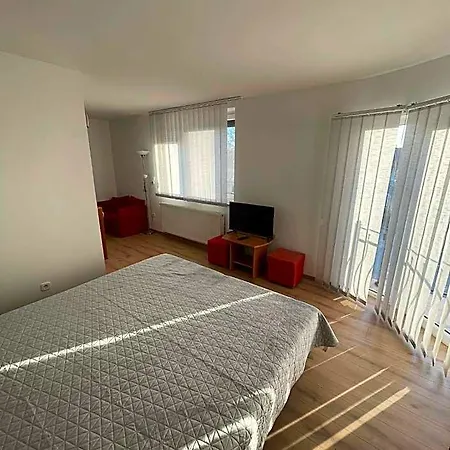 Bed & Breakfast 4 Hordó - Panzió és étterem Komárom