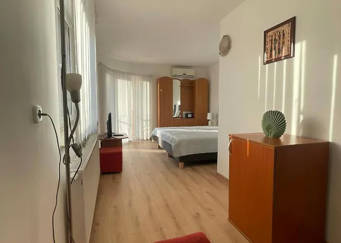 4 Hordo - Panzio Es Etterem Bed and Breakfast